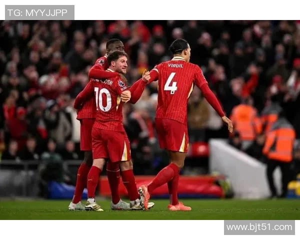 热刺与利物浦激战正酣比分悬念再升级引发球迷热议